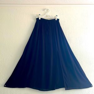 Black Women’s skirt; lounge-wear, resort-wear; One Size